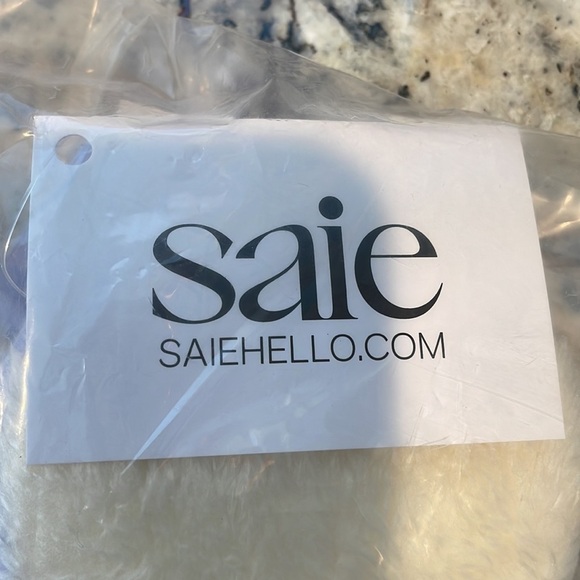 Saie Reusable Beauty Rounds For Skin Care Or Makeup - 3 Pack - Picture 5 of 7